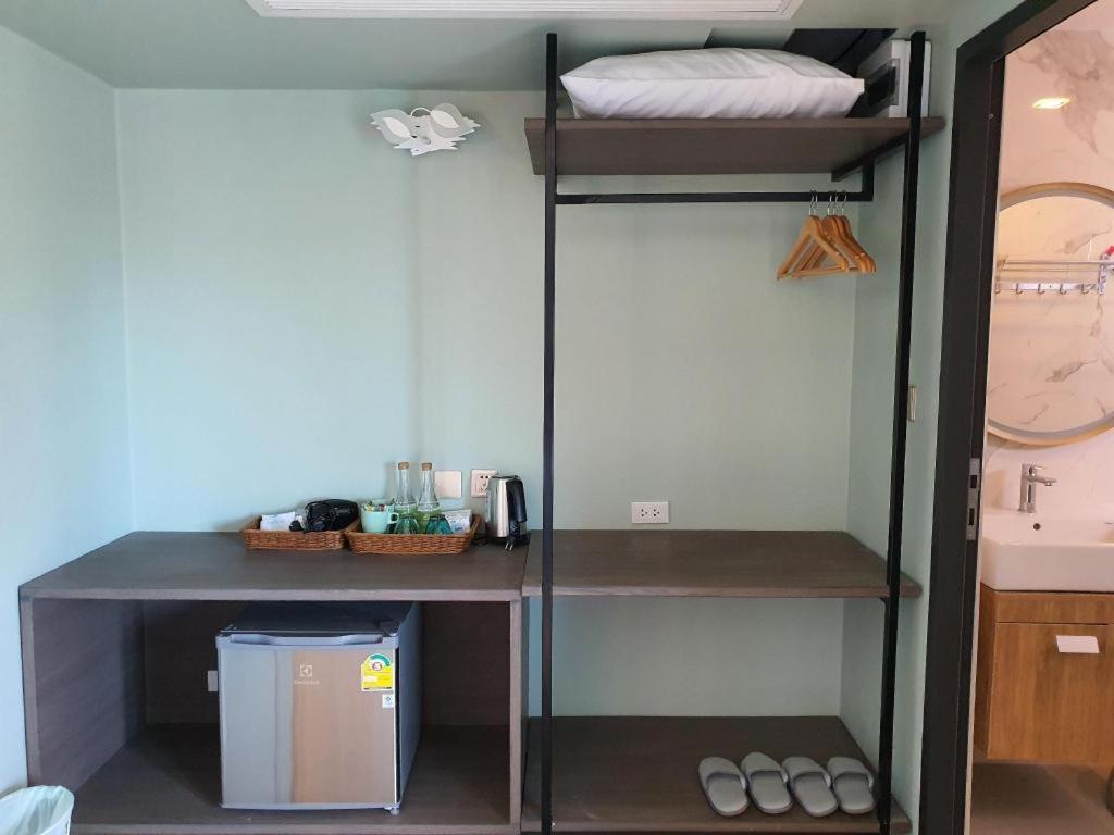 Eco Cozy Beachfront Resort Chaam Hua Hin Esterno foto