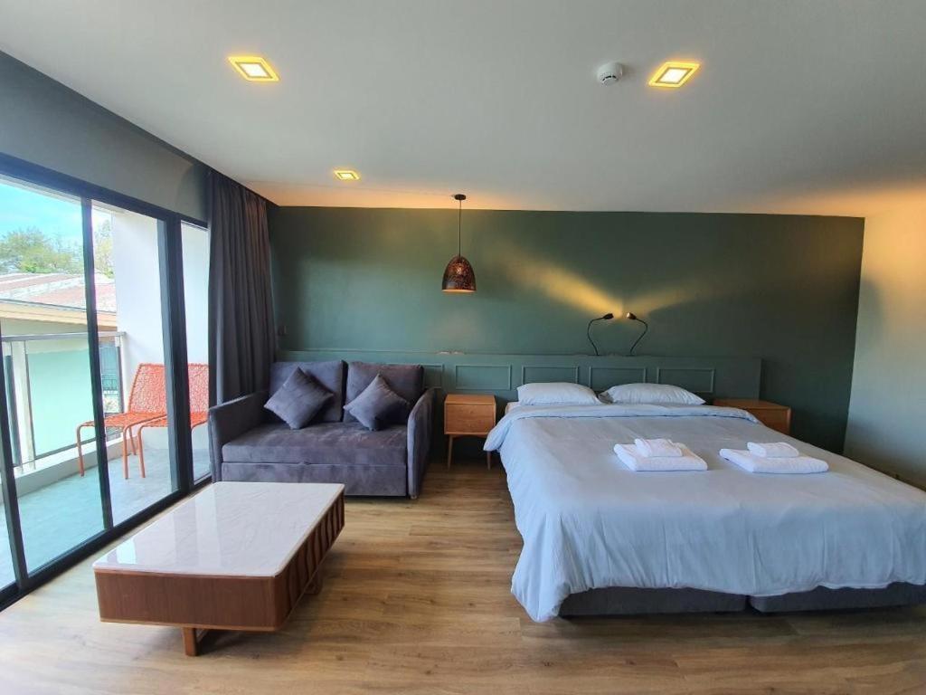 Eco Cozy Beachfront Resort Chaam Hua Hin Esterno foto
