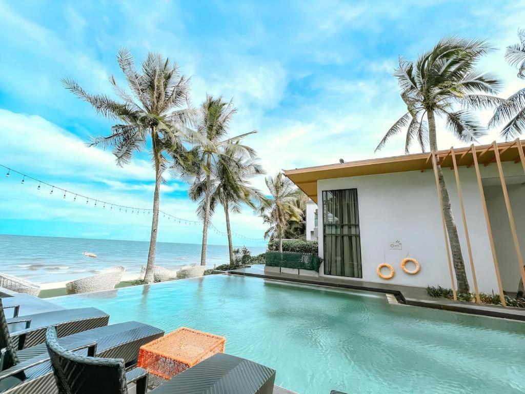 Eco Cozy Beachfront Resort Chaam Hua Hin Esterno foto